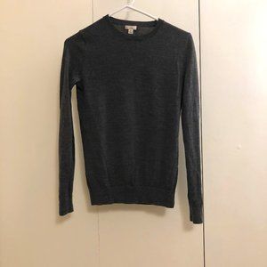 3/$20 gap gray knit sweater xs   3/$25